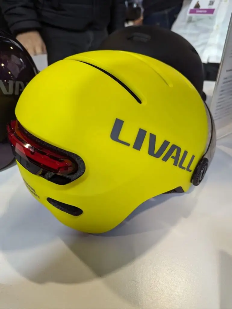 livall-2